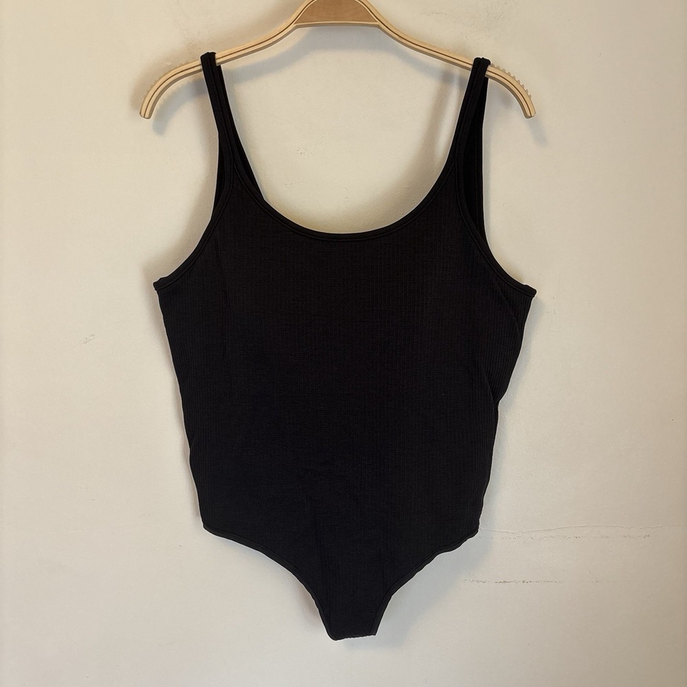 Lululemon Ebb to Street Bodysuit 12 Rib Built in Bra Women's Black